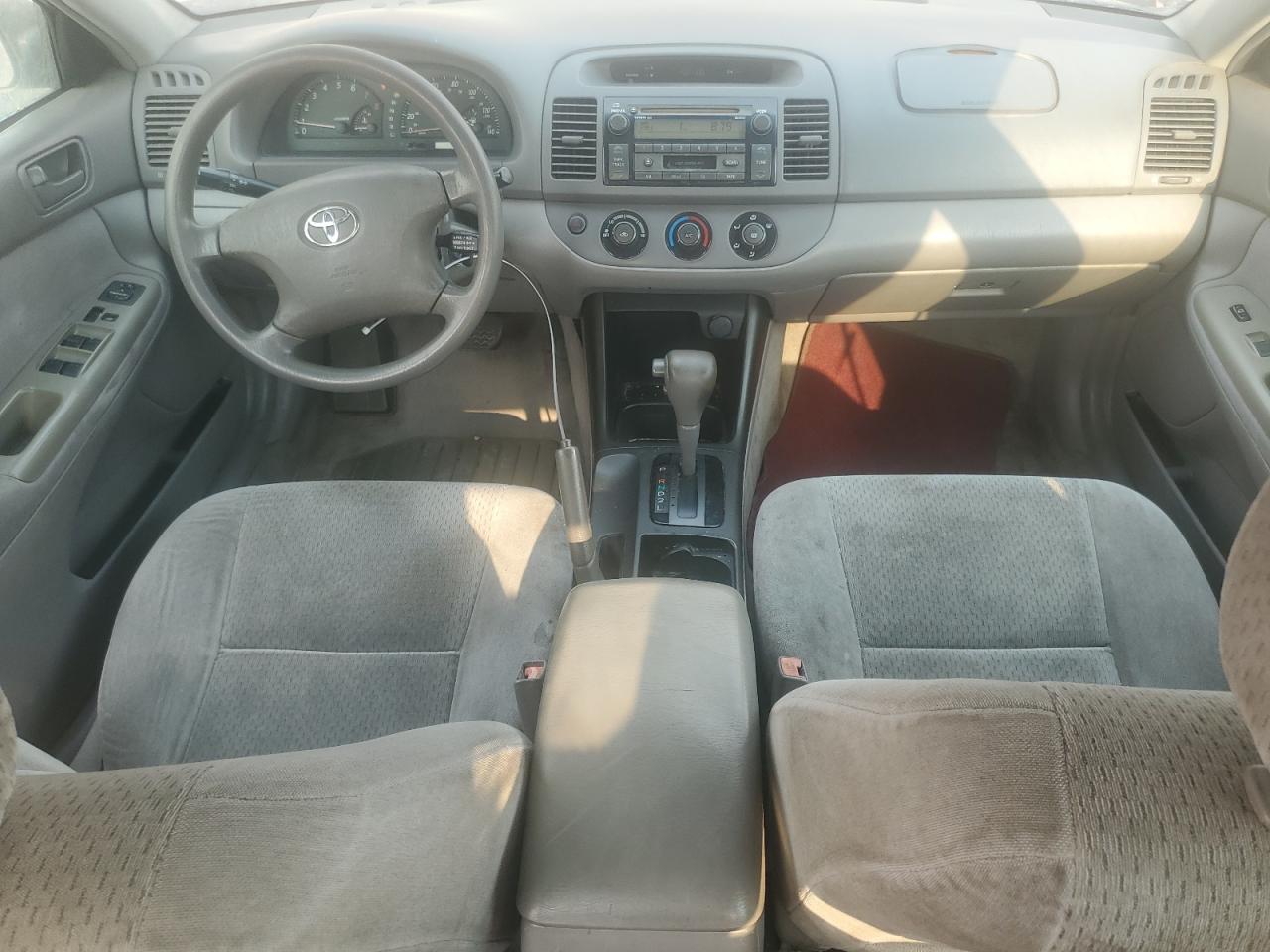 2003 Toyota Camry Le VIN: 4T1BE32K03U221102 Lot: 71104184