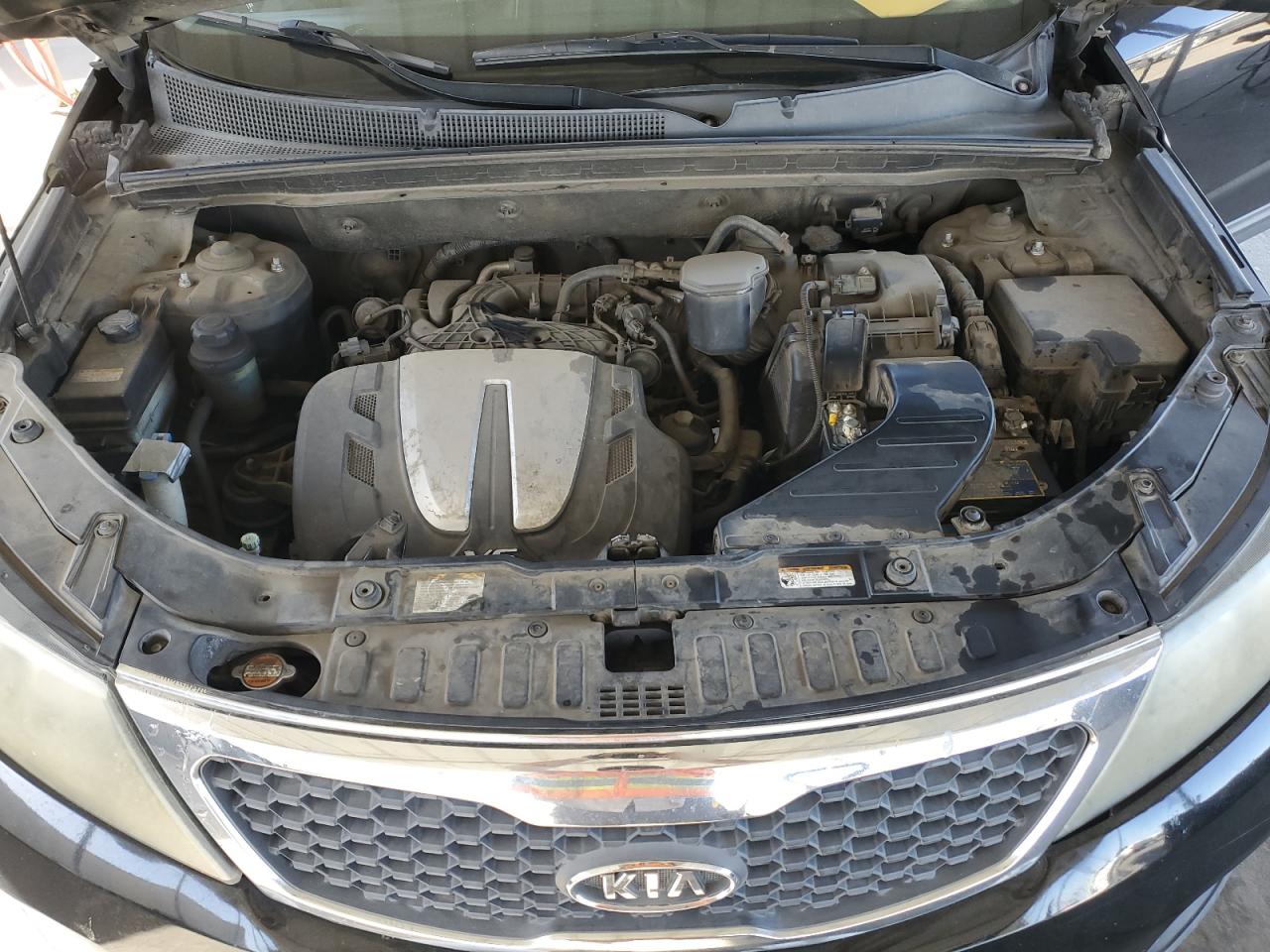 5XYKT4A23BG055322 2011 Kia Sorento Base