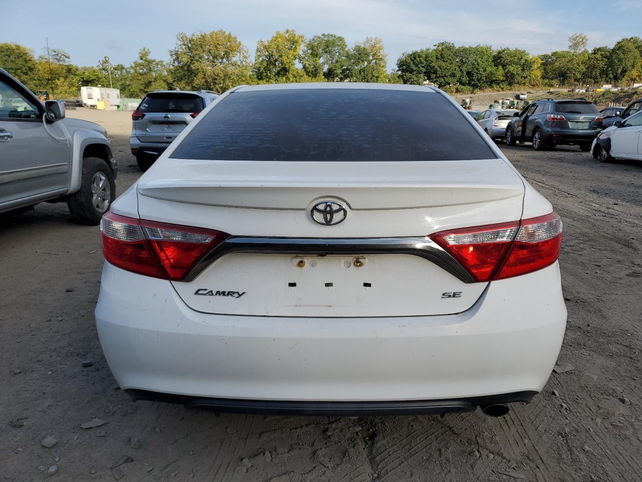 2016 Toyota Camry Le VIN: 4T1BF1FK8GU505353 Lot: 70503264