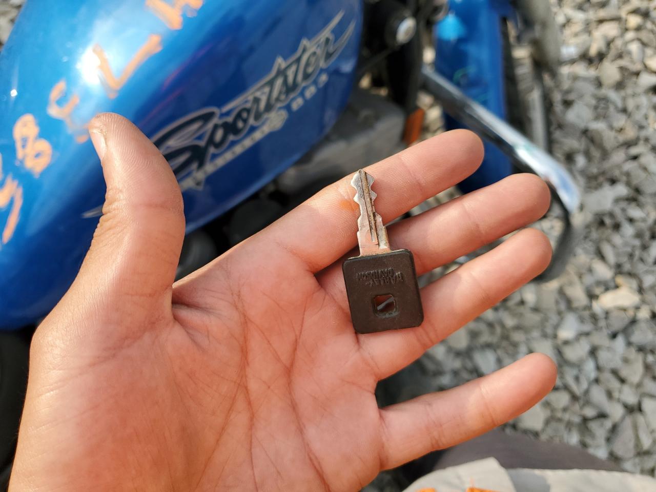 1997 Harley-Davidson Xl883 Hugger VIN: 1HD4CEM1XVY209195 Lot: 68473854