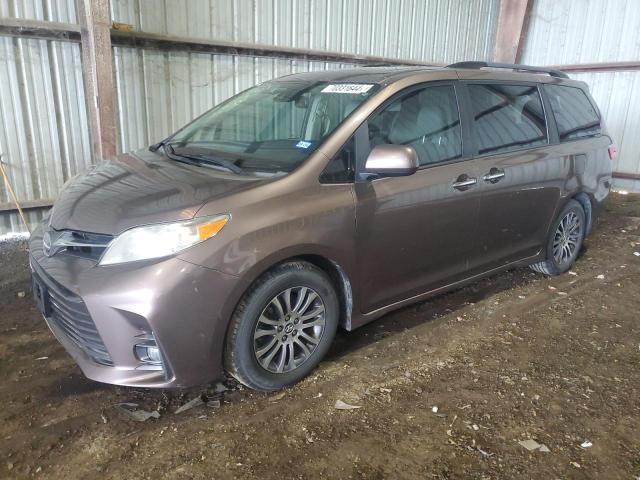 2020 Toyota Sienna Xle