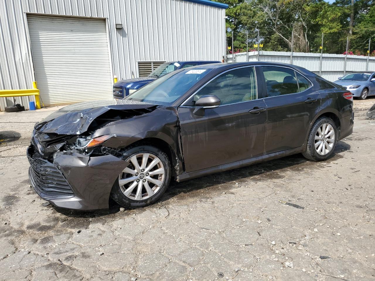 VIN JTNB11HK0J3033593 2018 TOYOTA CAMRY no.1