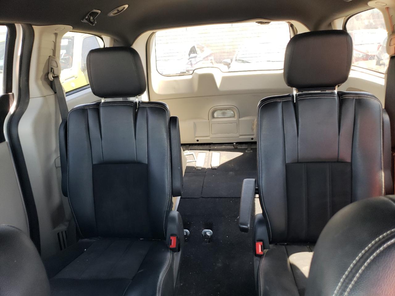 2019 Dodge Grand Caravan Sxt VIN: 2C4RDGCG0KR664112 Lot: 70459584