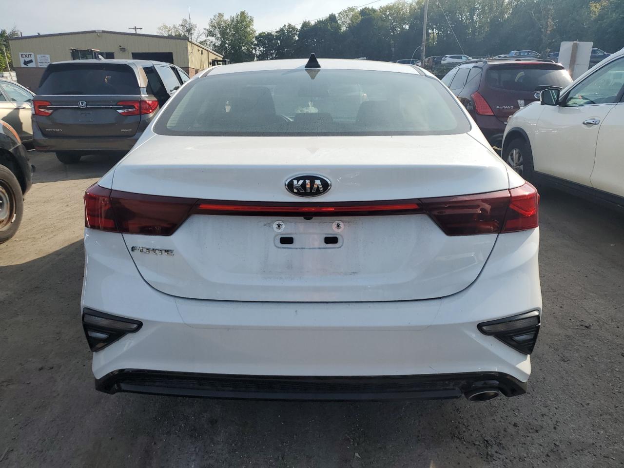 3KPF24AD2ME317966 2021 Kia Forte Fe