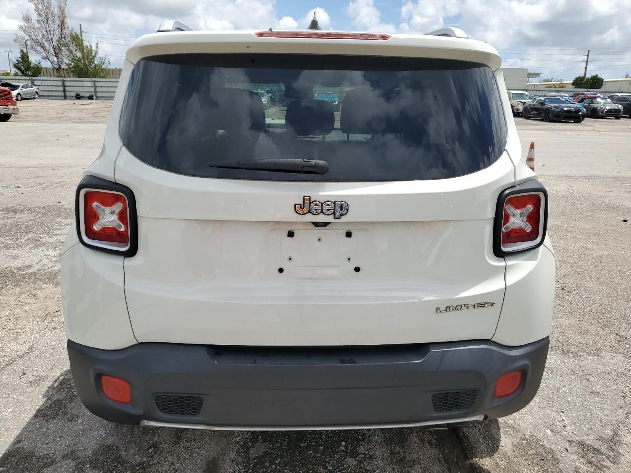 ZACCJADT9GPD80724 2016 Jeep Renegade Limited