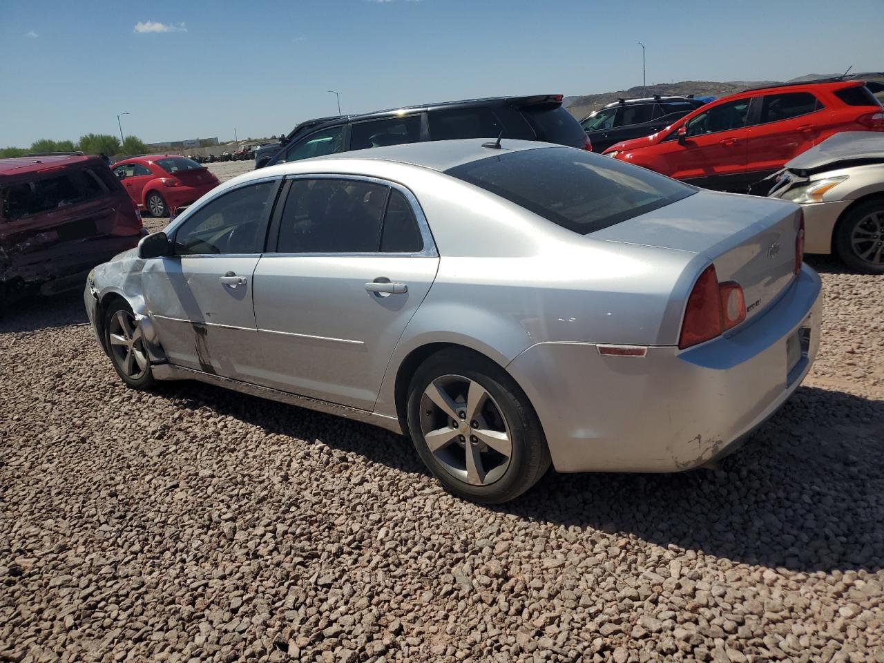 2009 Chevrolet Malibu - Image 2