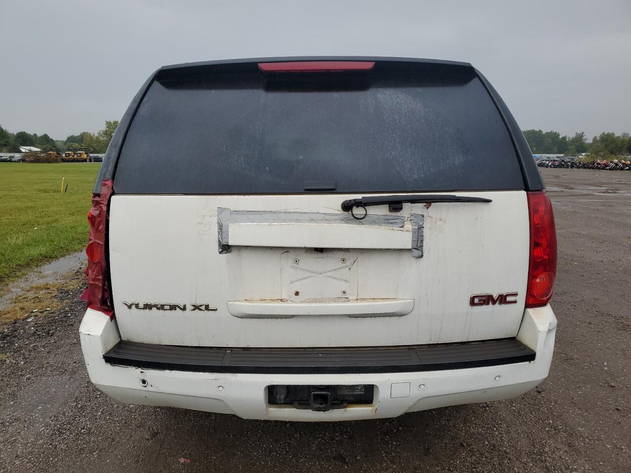 1GKS1KE0XDR217149 2013 GMC Yukon Xl C1500 Slt