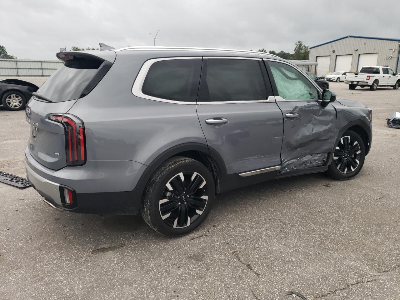 VIN 5XYP5DGCXPG337741 2023 KIA TELLURIDE no.3