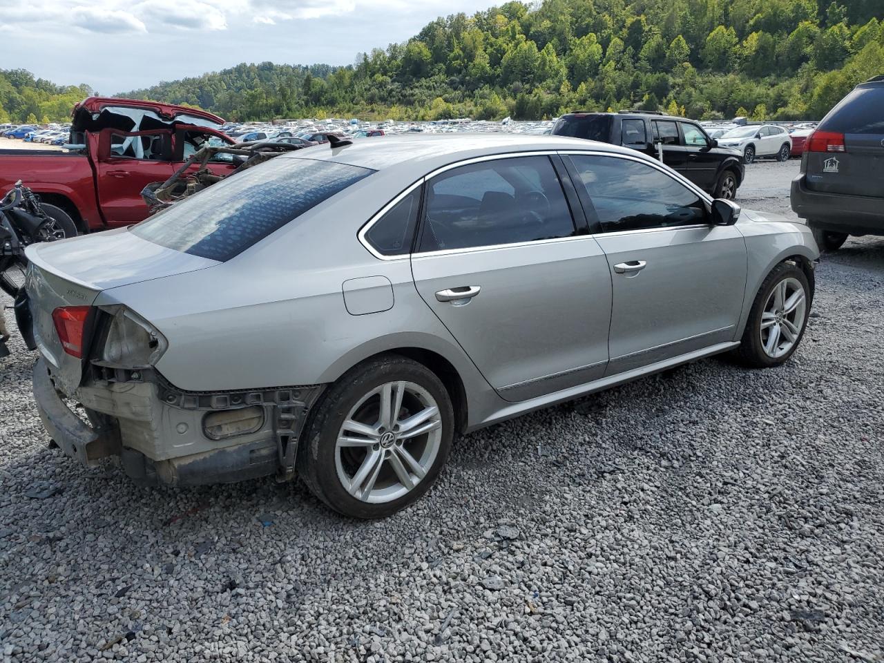 2014 Volkswagen Passat Sel VIN: 1VWCN7A30EC035818 Lot: 71196324