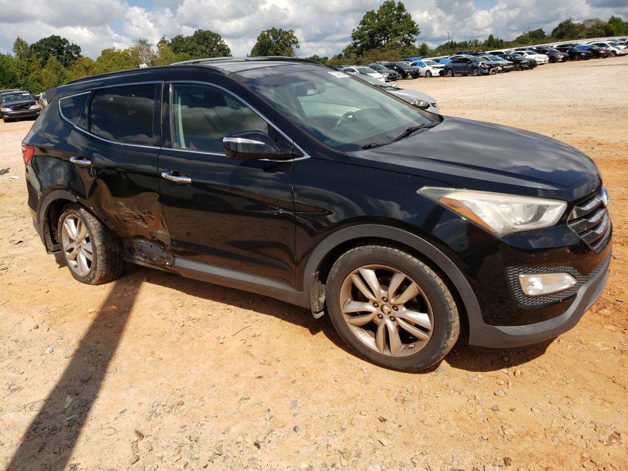 2014 Hyundai Santa Fe - Image 4