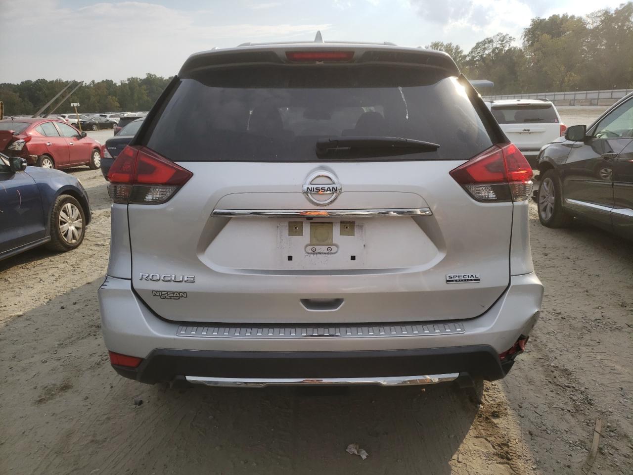 2020 Nissan Rogue S VIN: JN8AT2MT9LW007076 Lot: 71979114