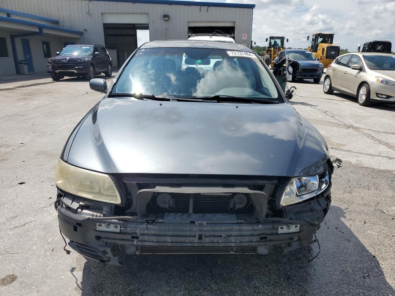 2005 Volvo V70 VIN: YV1SW612452461041 Lot: 72137464