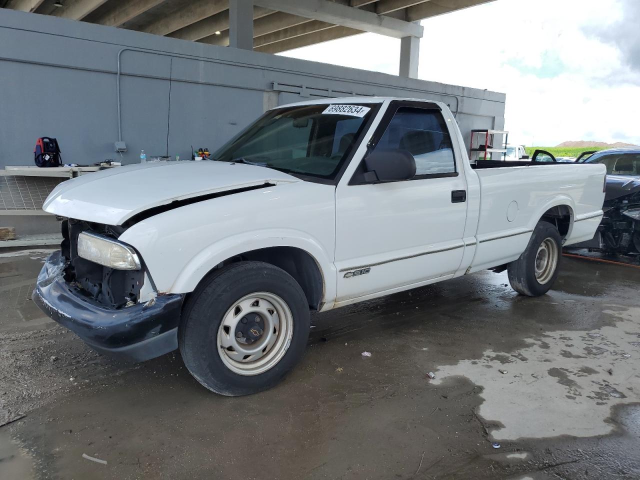 1999 Chevrolet S Truck S10 for Sale in West Palm Beach, FL - Front End
