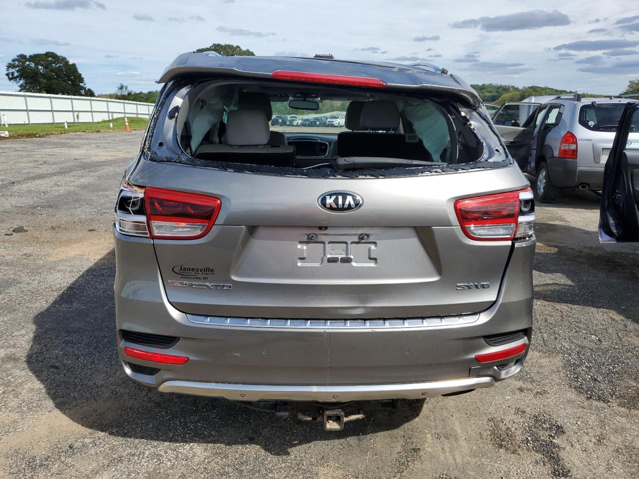 2016 Kia Sorento - Image 6