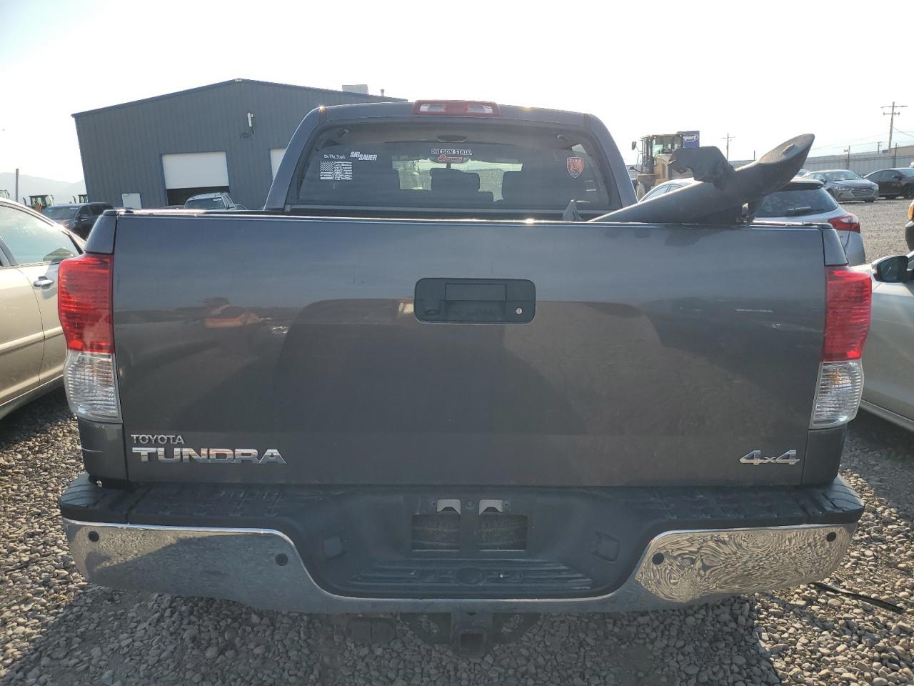 5TFDY5F16BX209535 2011 Toyota Tundra Crewmax Sr5