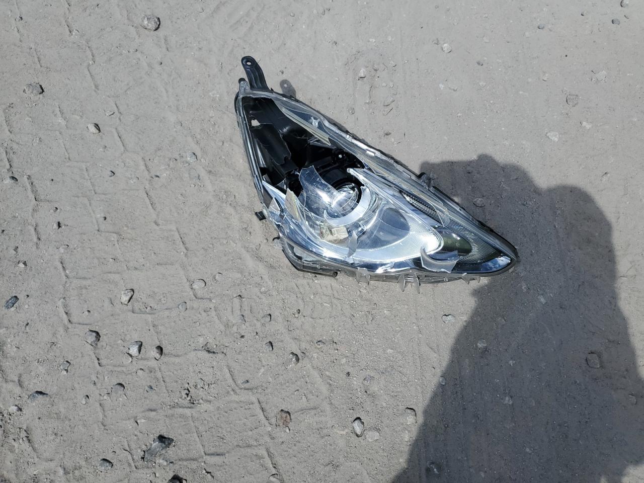 JTDKDTB37F1103070 2015 Toyota Prius C
