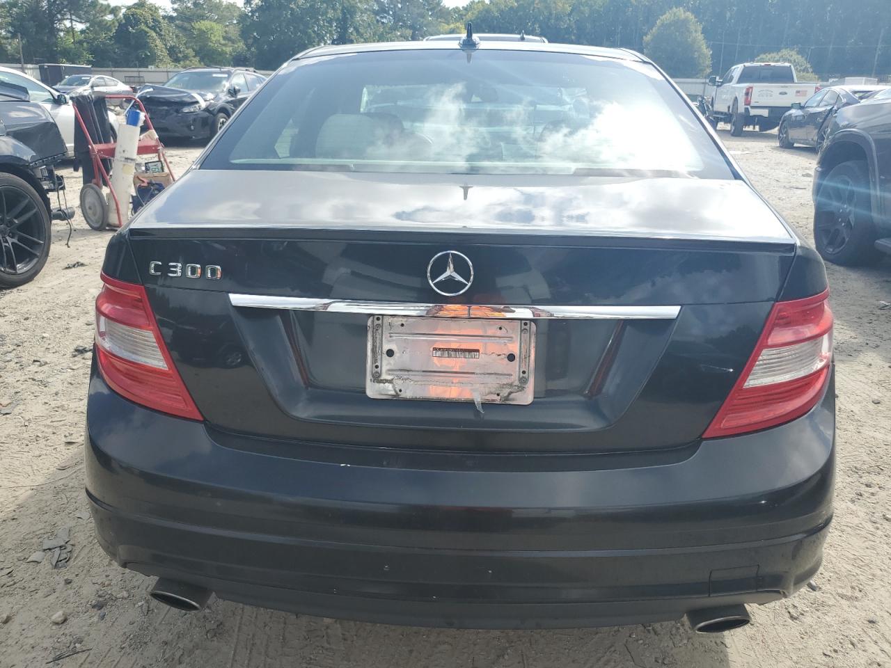 2011 Mercedes-Benz C 300 VIN: WDDGF5EB2BF635327 Lot: 70220344