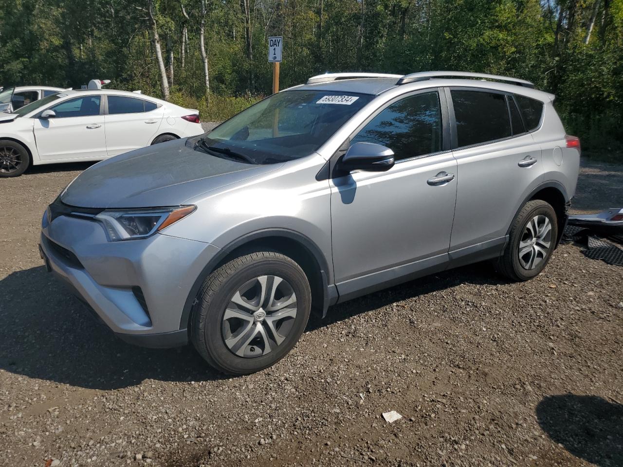 2T3ZFREV3HW323979 2017 TOYOTA RAV 4 - Image 1