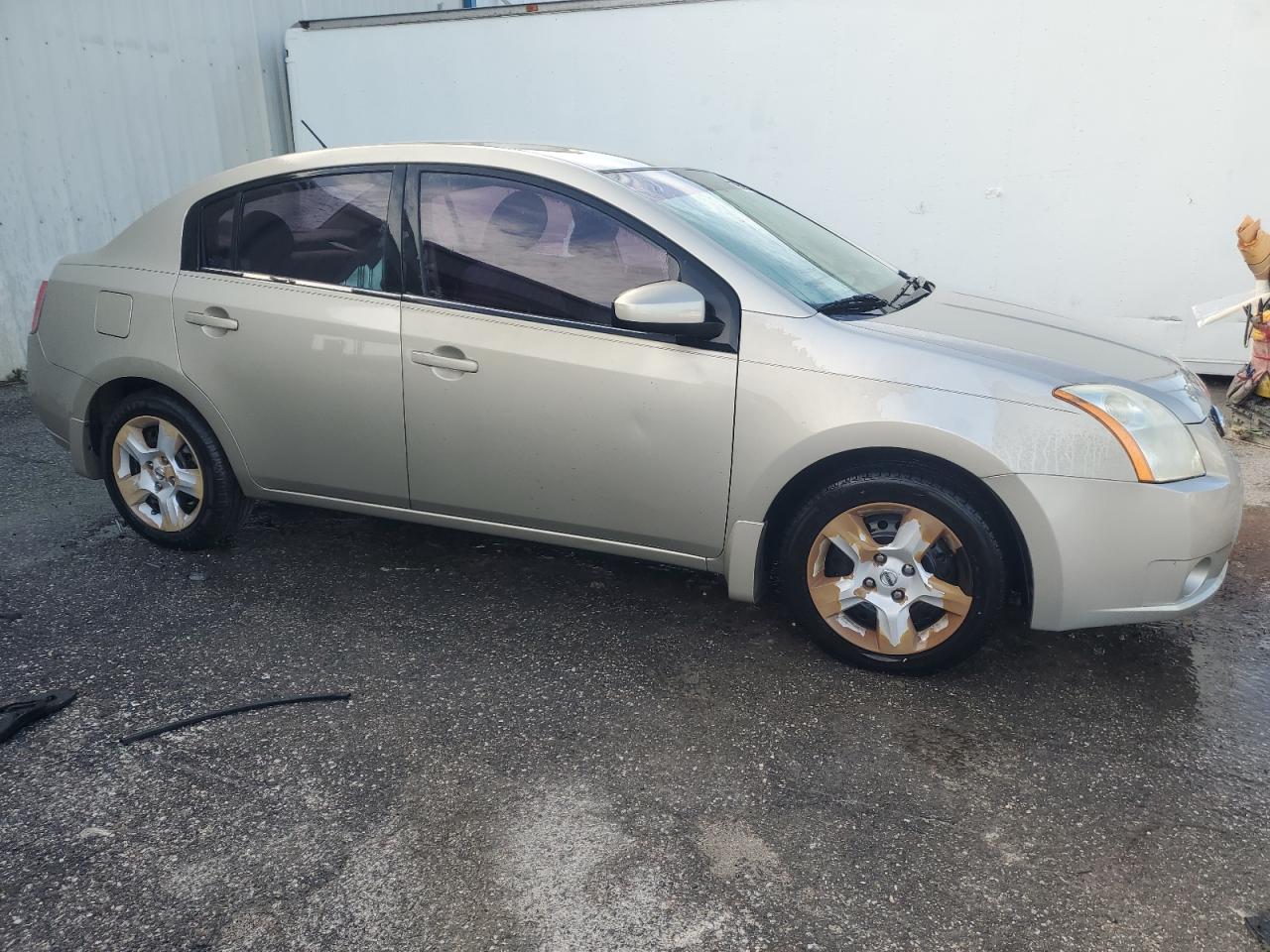 2009 Nissan Sentra 2.0 VIN: 3N1AB61E49L676935 Lot: 70589814