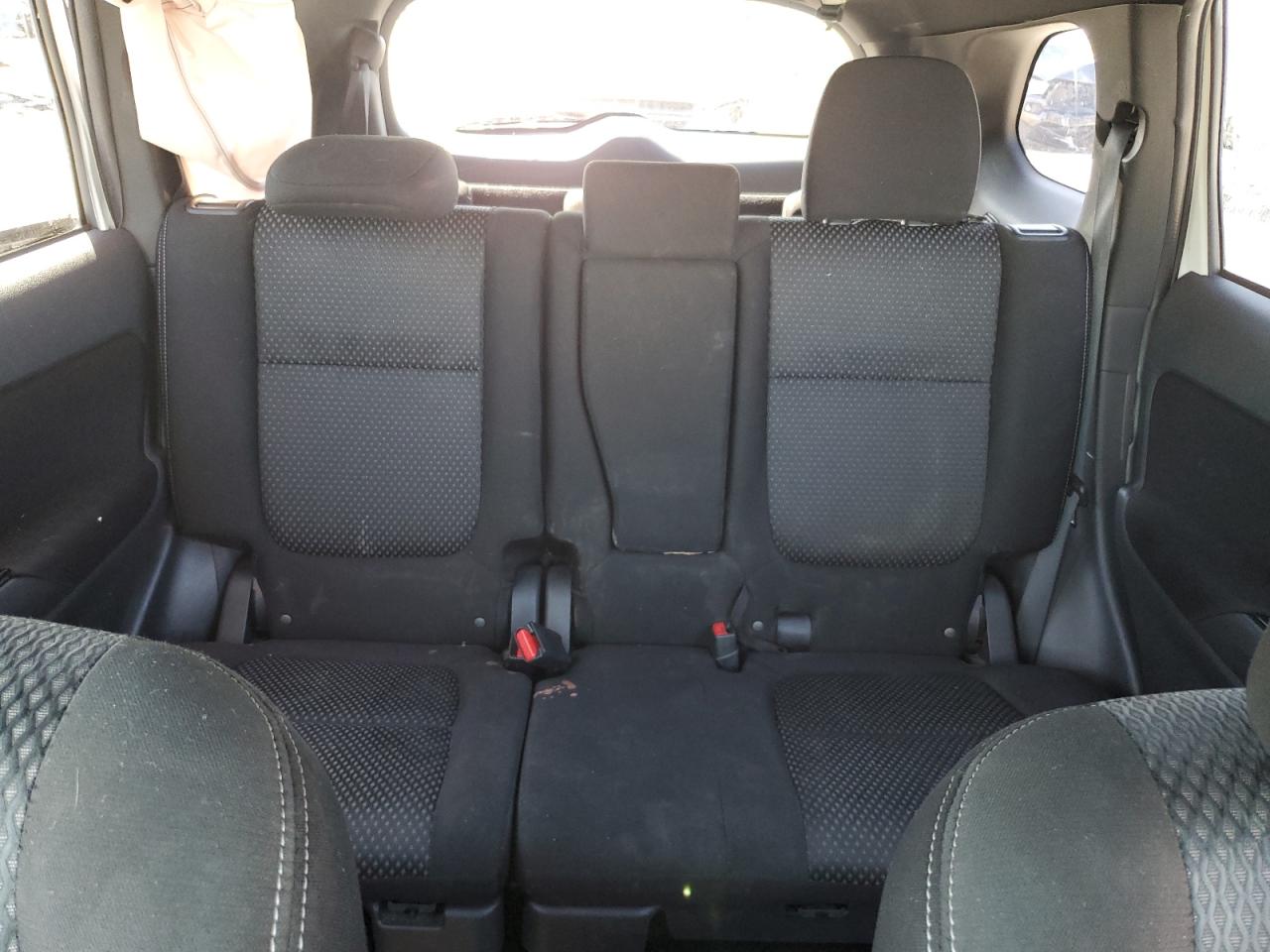 2018 Mitsubishi Outlander - Image 10