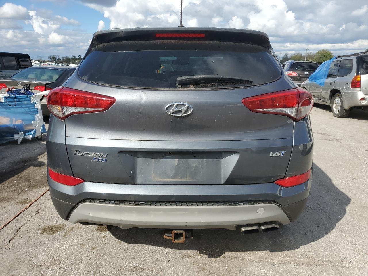 KM8J33A27HU335463 2017 Hyundai Tucson Limited