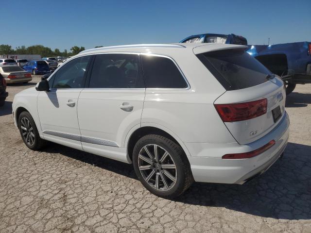 Паркетники AUDI Q7 2017 Белы