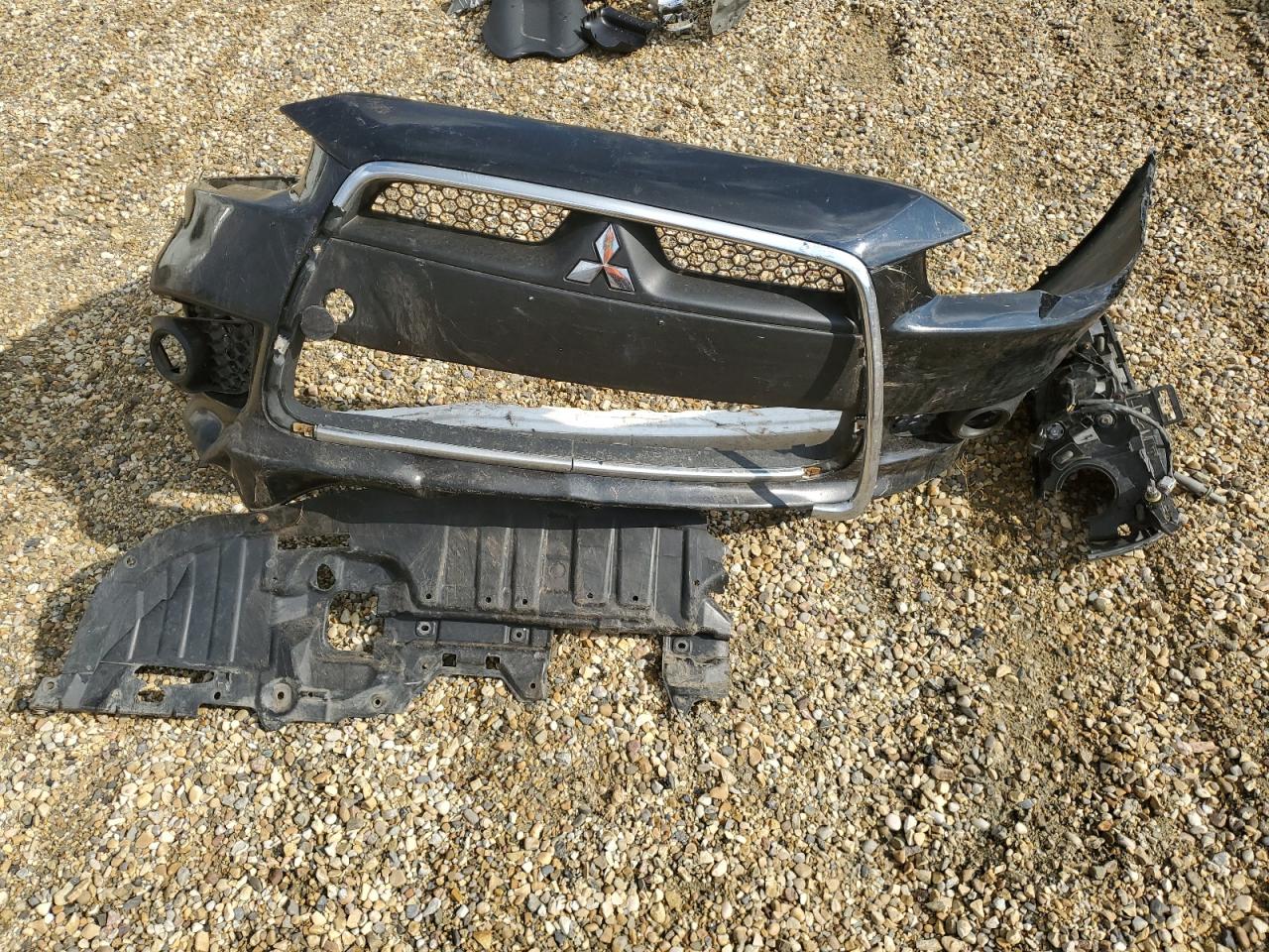 2015 Mitsubishi Lancer - Image 12