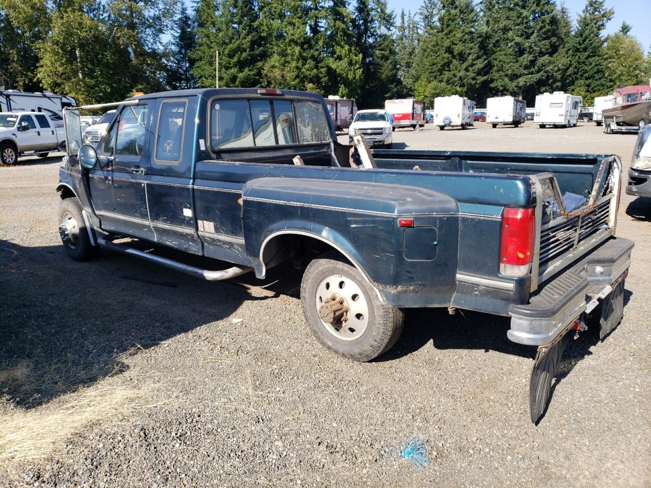 1995 Ford F350 VIN: 1FTJX35G4SKC29330 Lot: 69315134