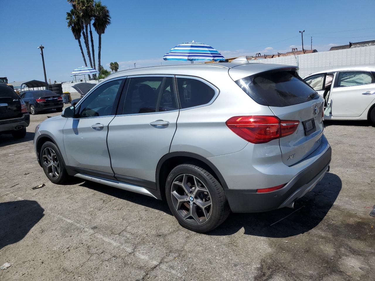 WBXHU7C32J3H43822 2018 BMW X1 - Image 2