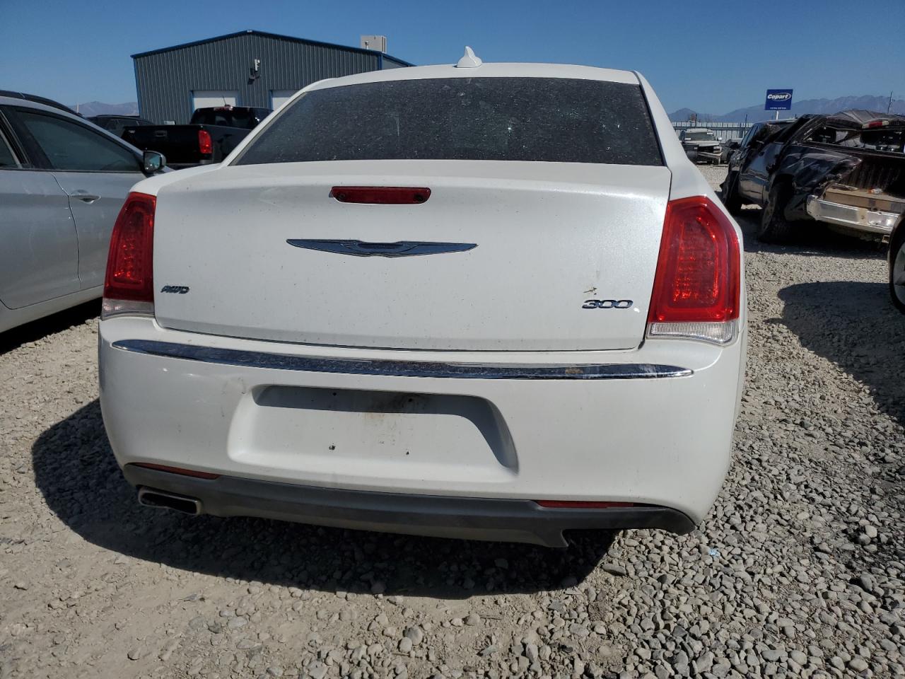 2C3CCARG0GH253419 2016 Chrysler 300 Limited