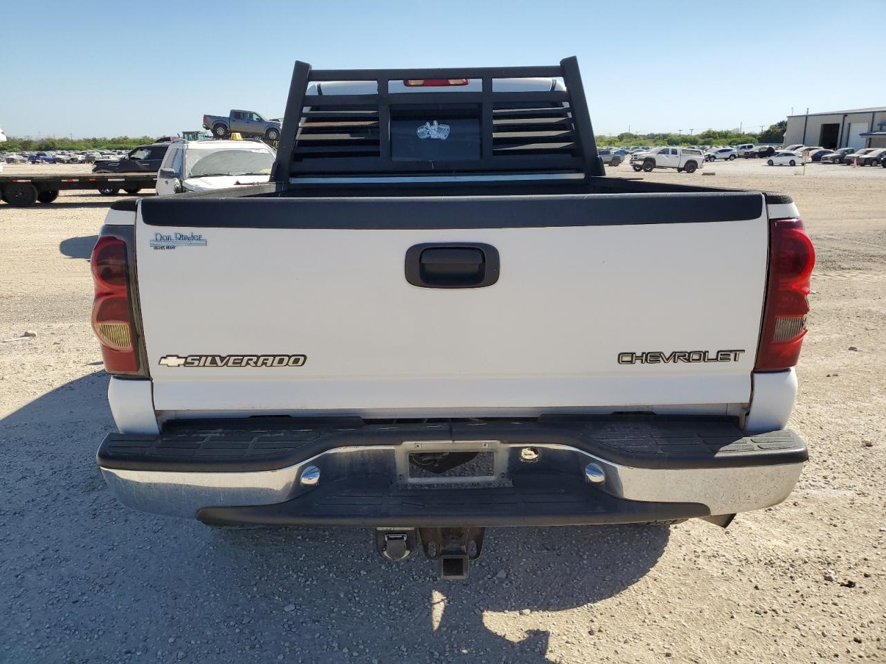 2004 Chevrolet Silverado K2500 Heavy Duty VIN: 1GCHK23G84F152287 Lot: 73637154