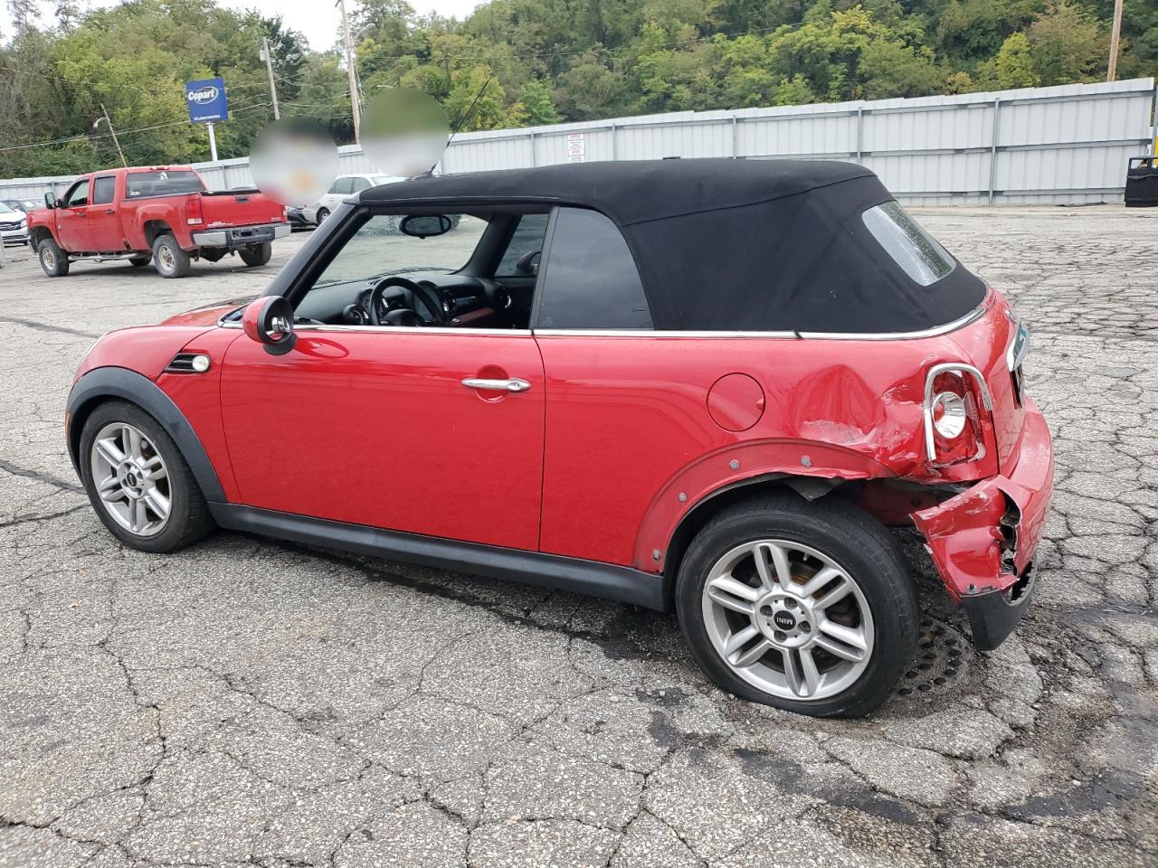2011 MINI Cooper - Image 2