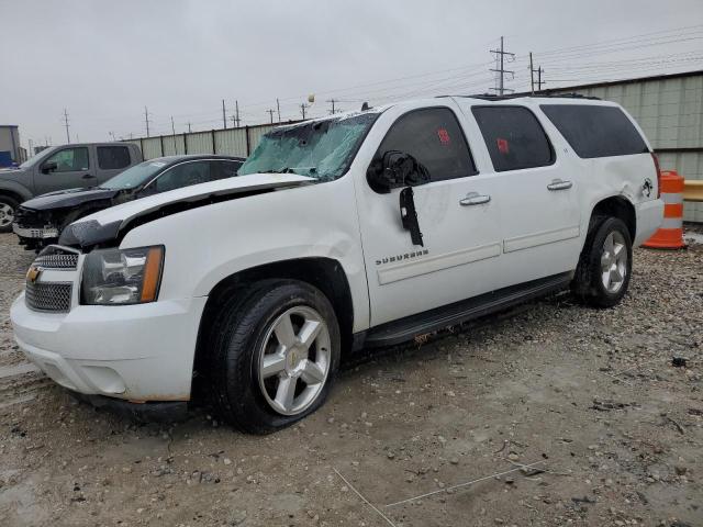  CHEVROLET SUBURBAN 2013 Белы