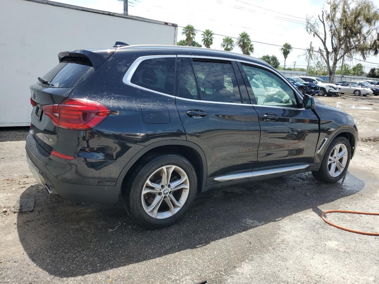 VIN 5UXTY3C08M9H99371 2021 BMW X3 no.3