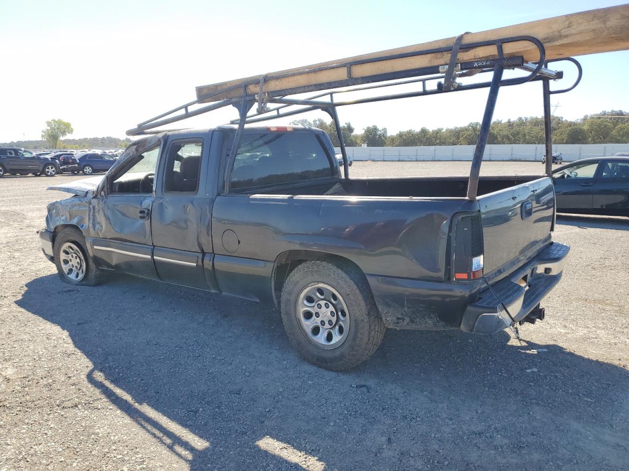 2003 Chevrolet Silverado - Image 2