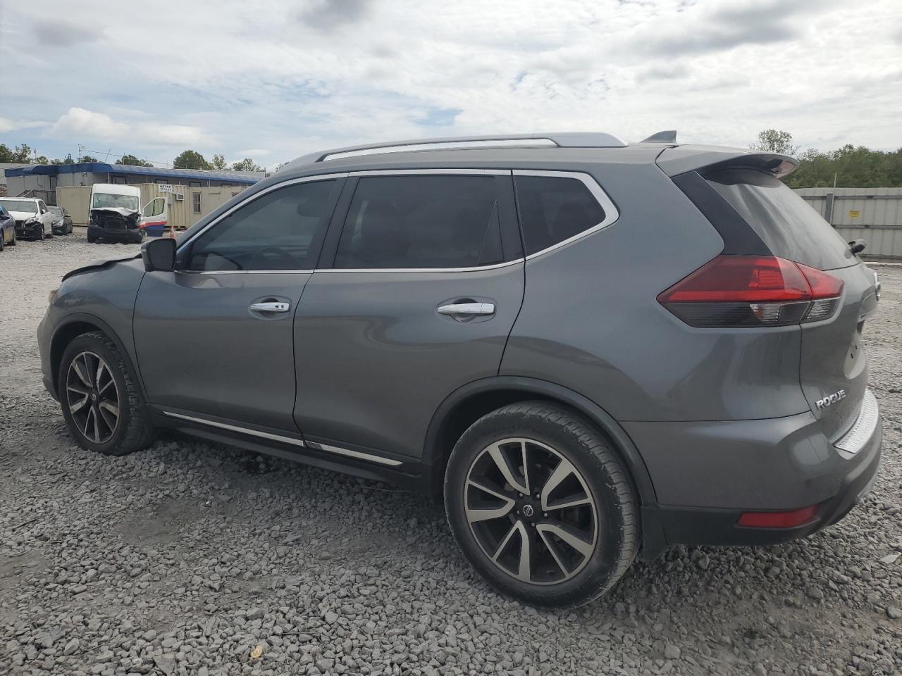 JN8AT2MT5JW463282 2018 Nissan Rogue S