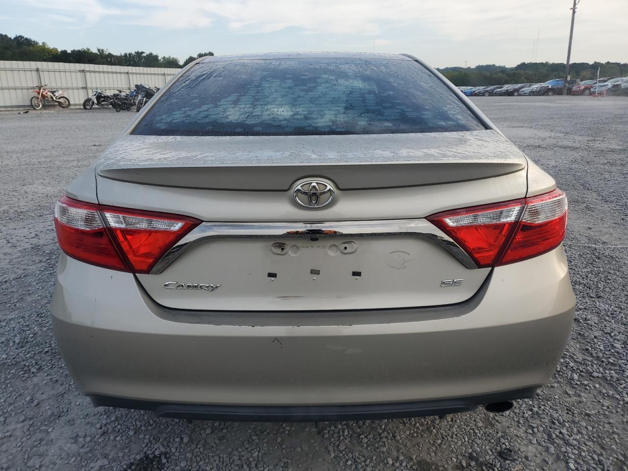 2015 Toyota Camry Le VIN: 4T1BF1FK1FU991941 Lot: 70763544