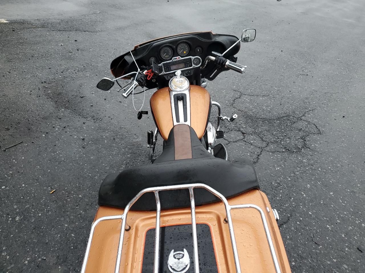 2008 Harley-Davidson Flhtcui 105Th Anniversary Edition VIN: 1HD1FC4478Y647136 Lot: 72916874