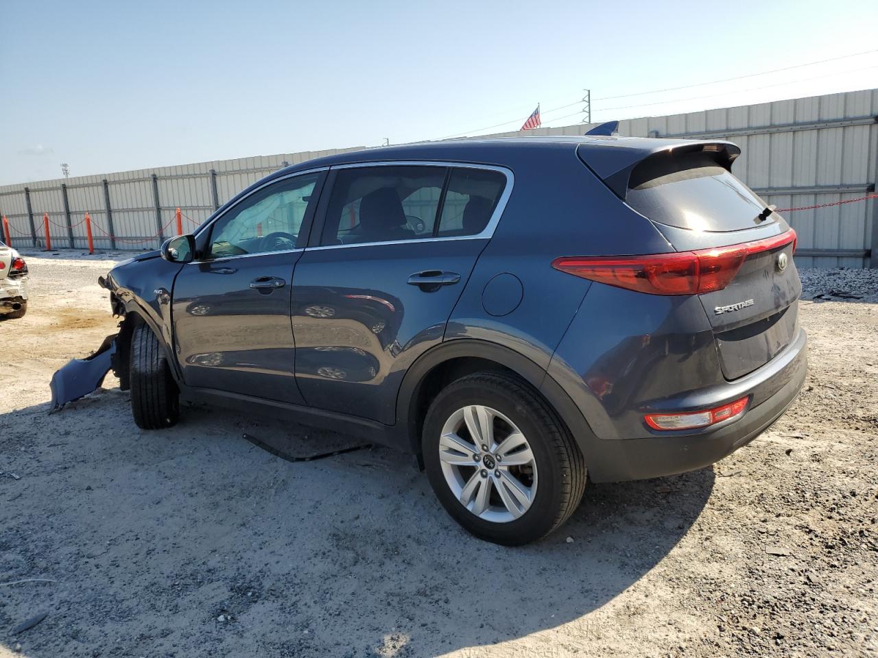 KNDPMCAC7K7613031 2019 KIA SPORTAGE - Image 2