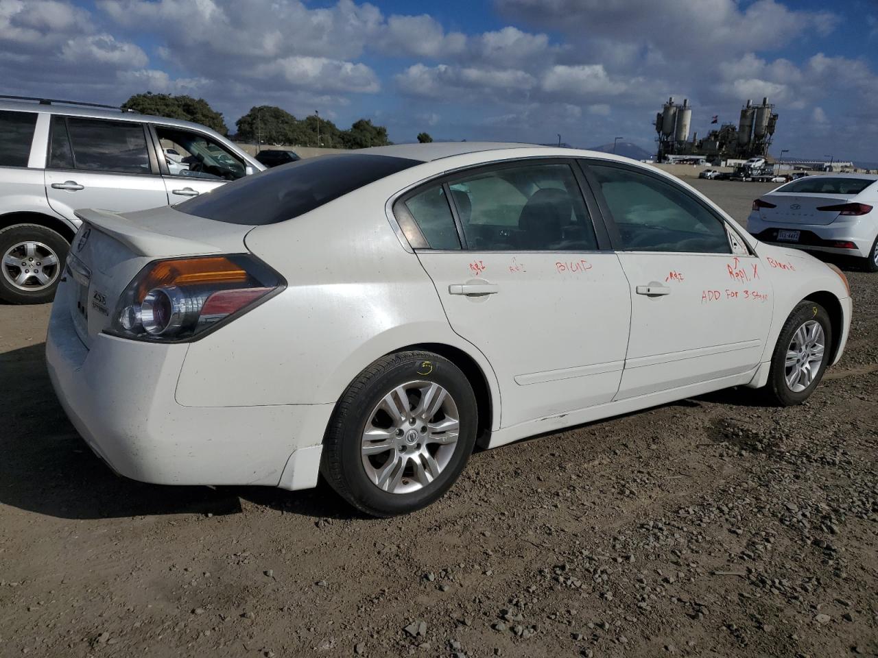 2011 Nissan Altima - Image 3