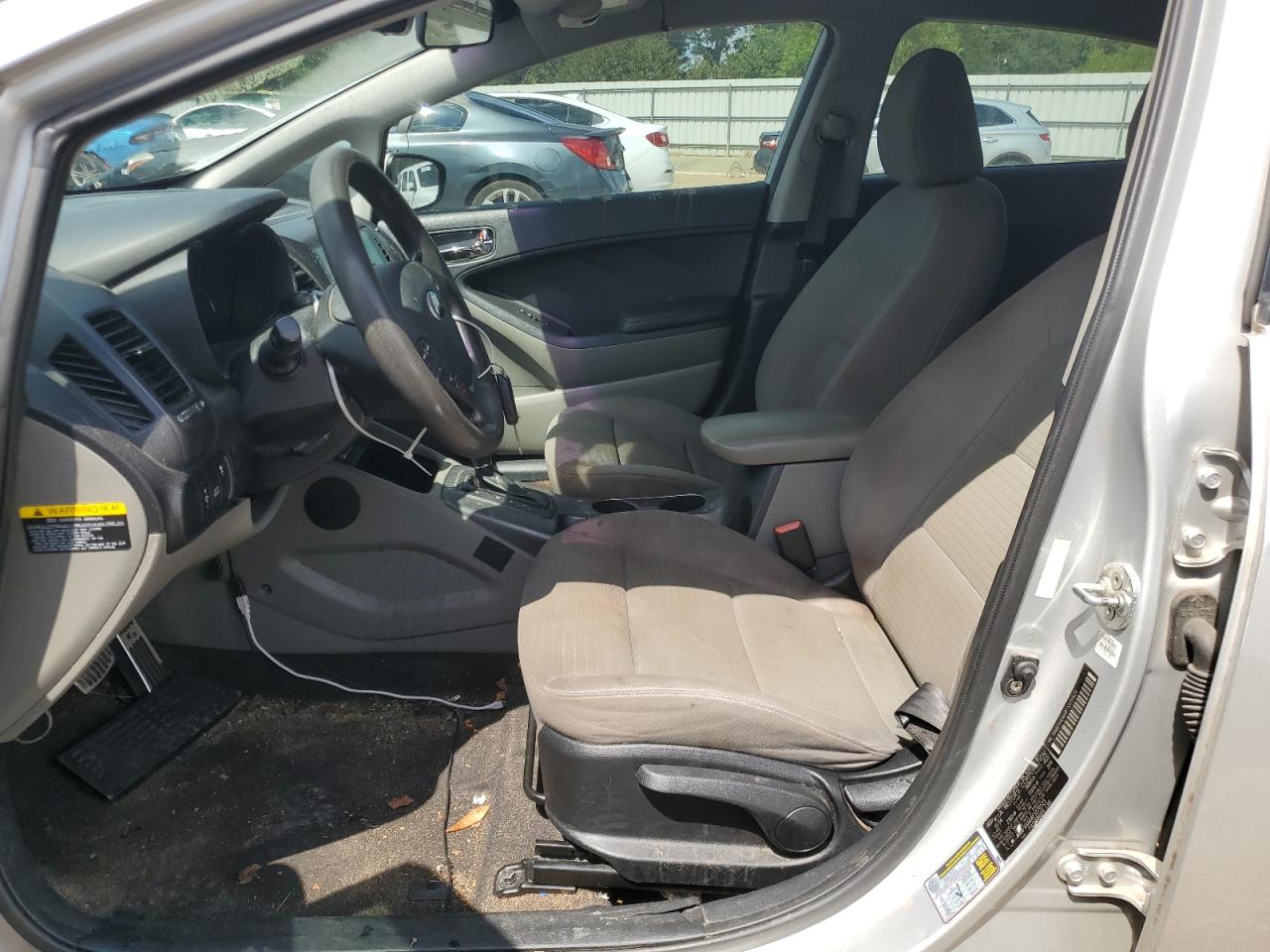 KNAFX4A64F5370523 2015 Kia Forte Lx