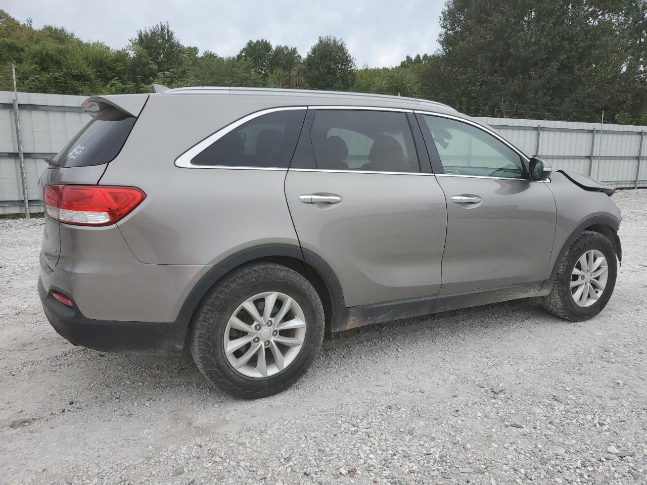 2018 Kia Sorento - Image 3