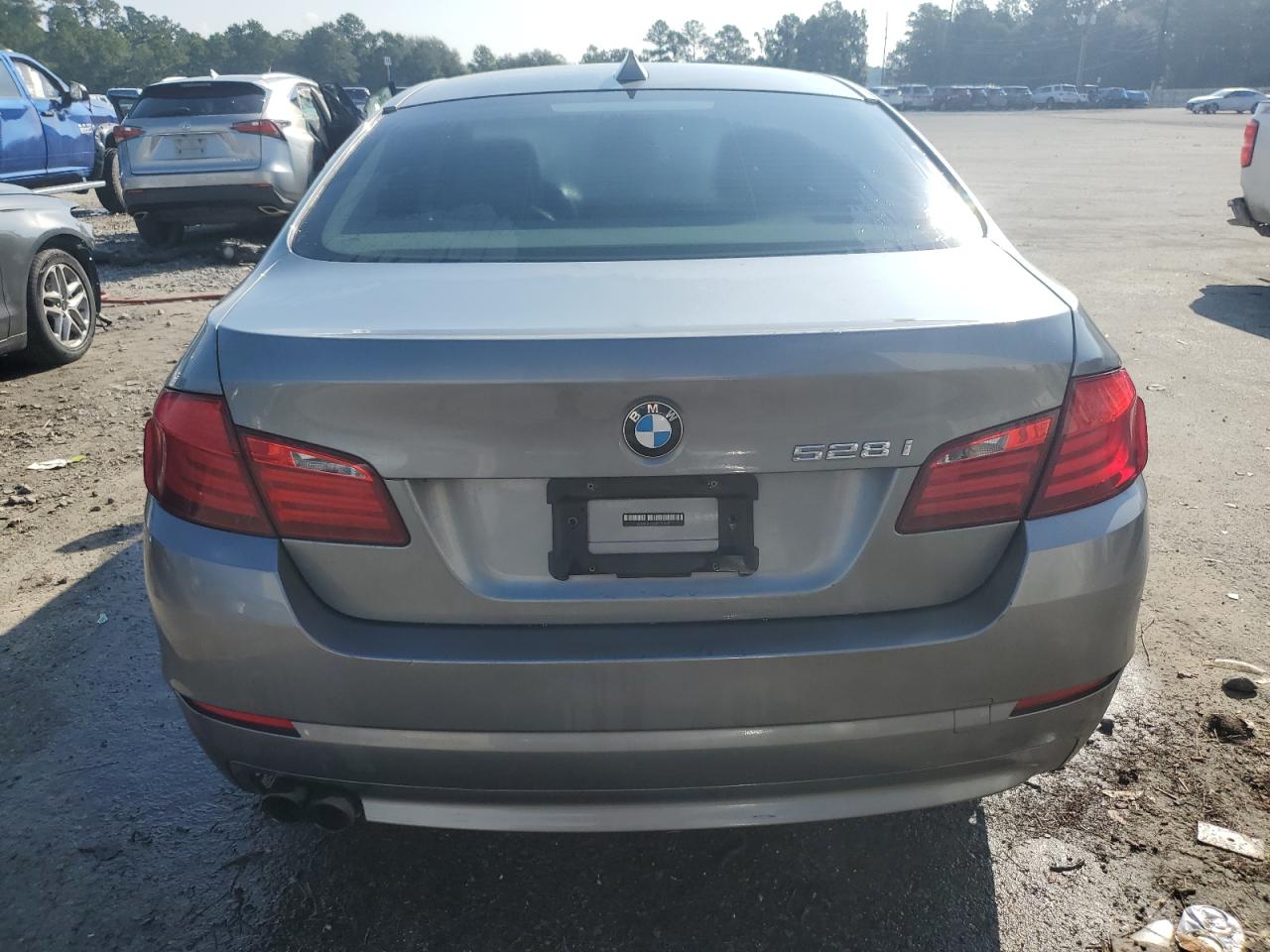 2011 BMW 528 I VIN: WBAFR1C56BC673435 Lot: 72500354