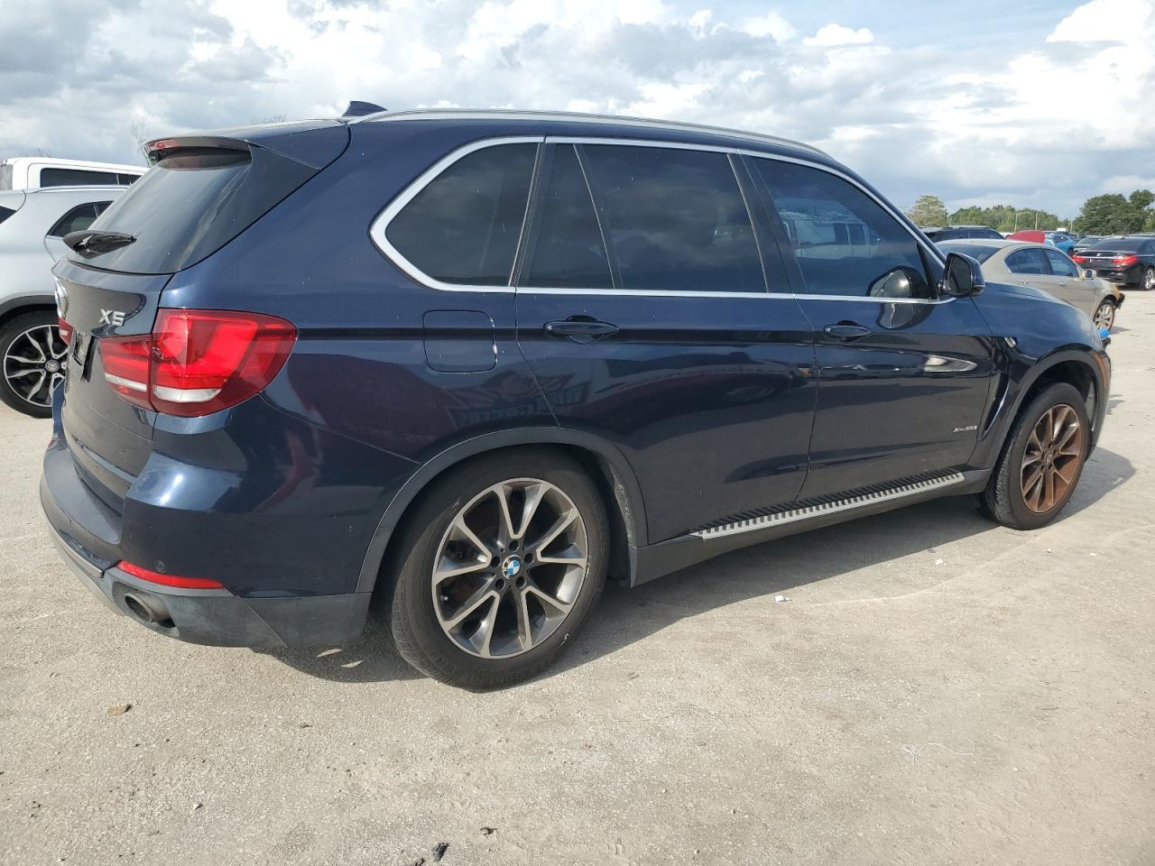 VIN 5UXKR0C54E0H25308 2014 BMW X5 no.3