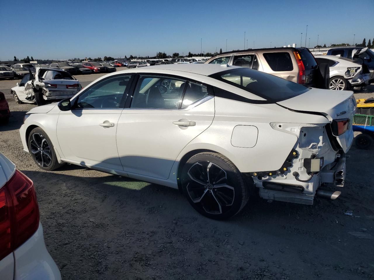 1N4BL4CV3PN414200 2023 NISSAN ALTIMA - Image 2