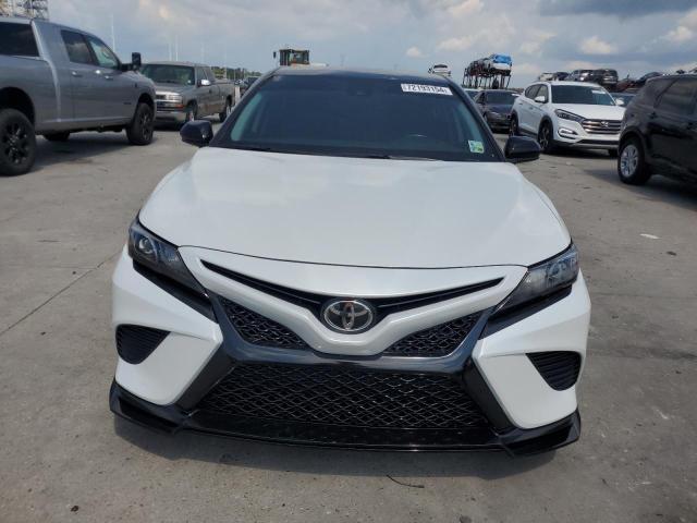  TOYOTA CAMRY 2020 Білий