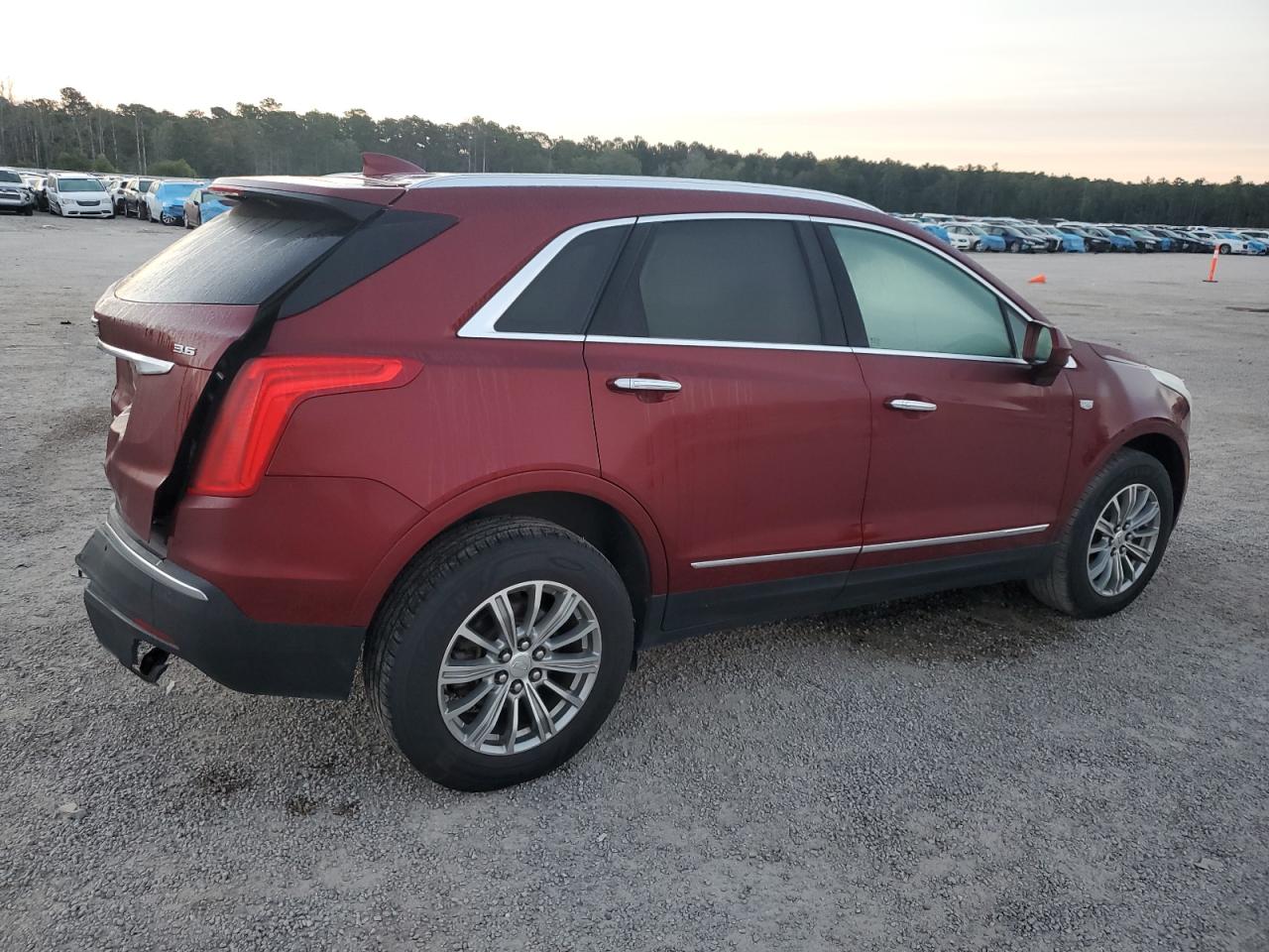 2017 Cadillac XT5 - Image 3