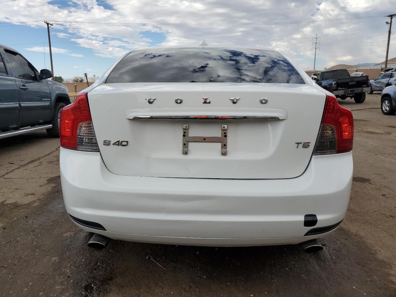 2011 Volvo S40 T5 VIN: YV1672MS4B2544421 Lot: 72444184