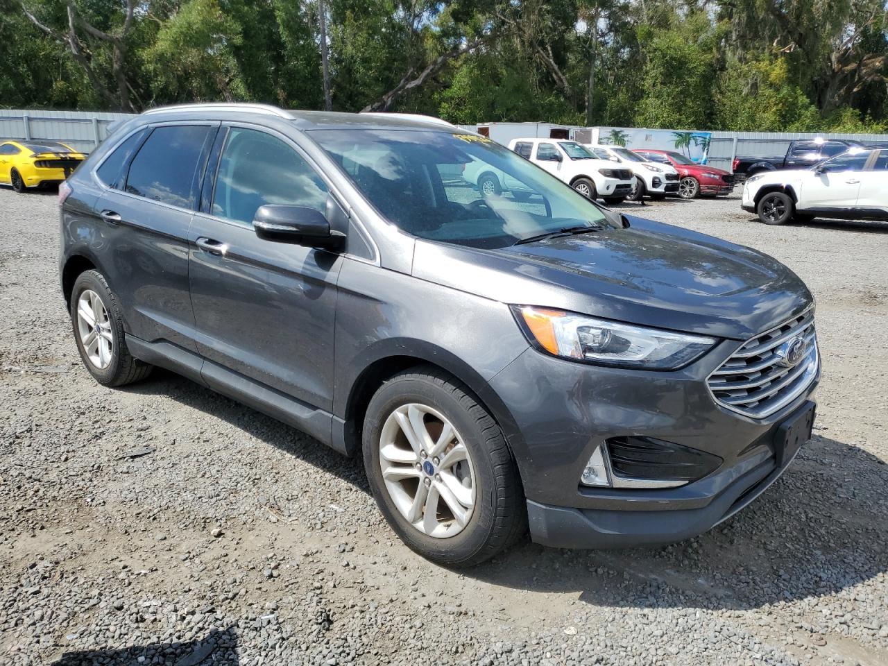 2019 Ford Edge - Image 4