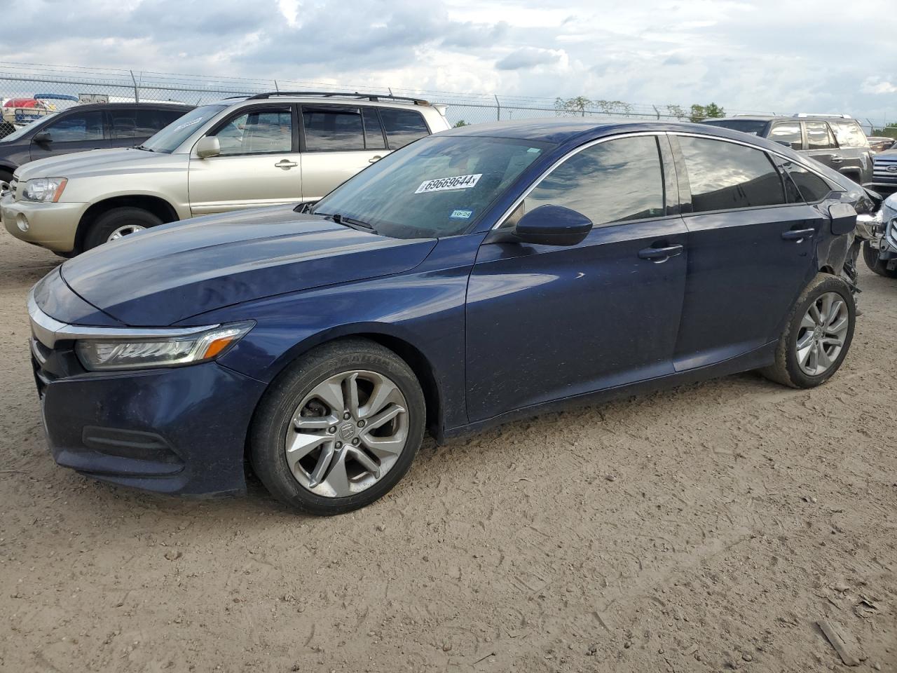 1HGCV1F19KA141622 2019 Honda Accord Lx